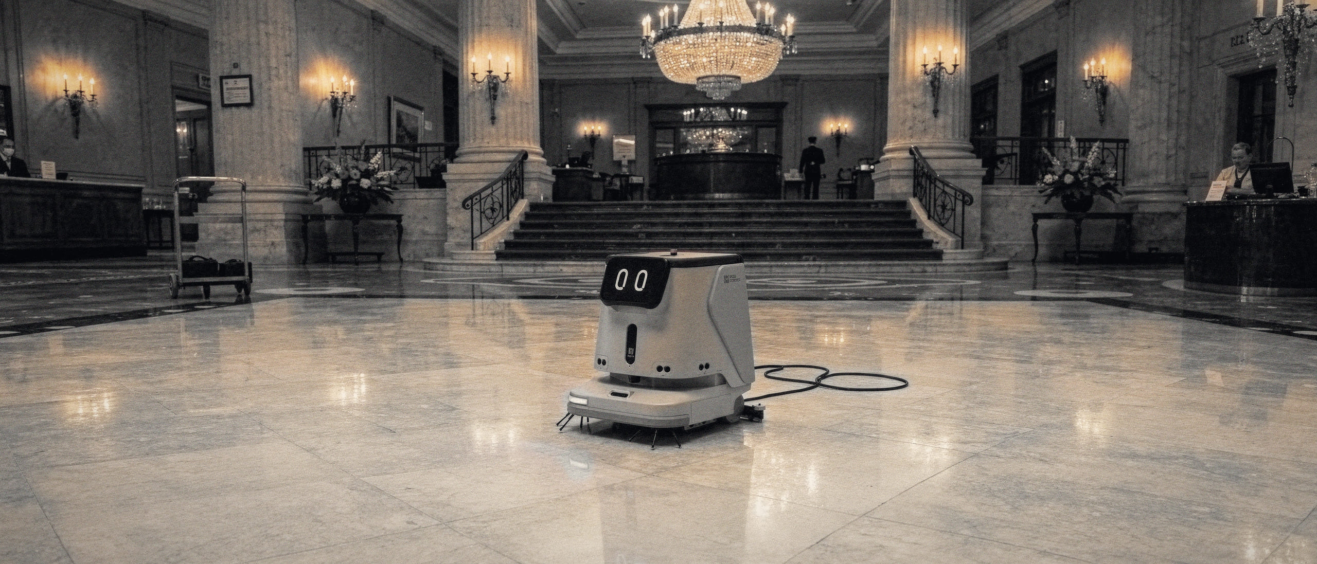 Autonomer Reinigungsroboter im Einsatz — Hotels